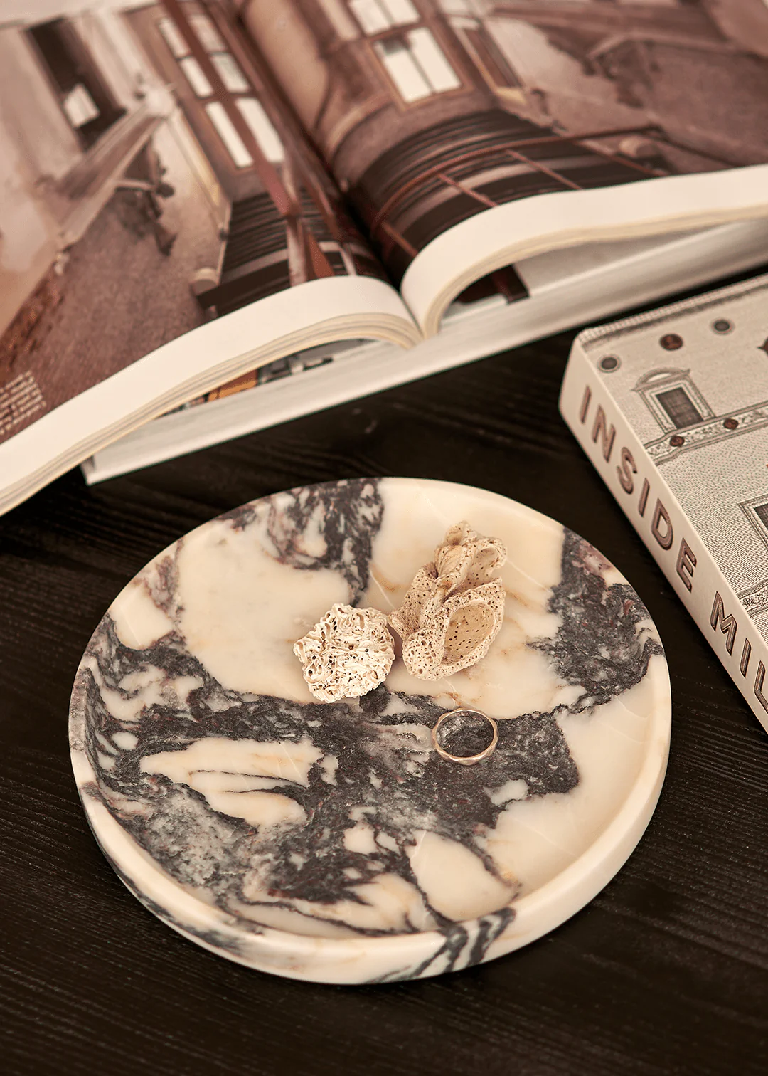 Linea Round Marble Tray - Image 5
